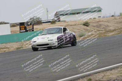 media/Jun-01-2025-CalClub SCCA (Sun) [[eae223c5dd]]/Group 5/Race (Front Straight)/